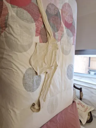 Camiseta beige de manga larga