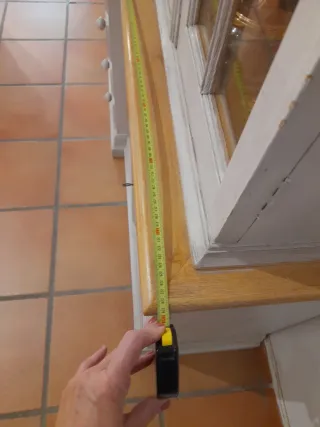 Mueble comedor madera pino con vitrina