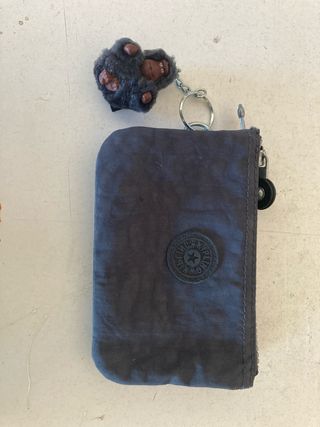 Monedero Kipling gris con llavero