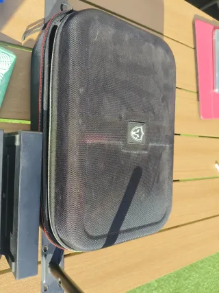 Nintendo Switch con 4 mandos y 3 juegos