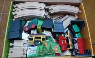 Tren Playtive Junior con vías de madera