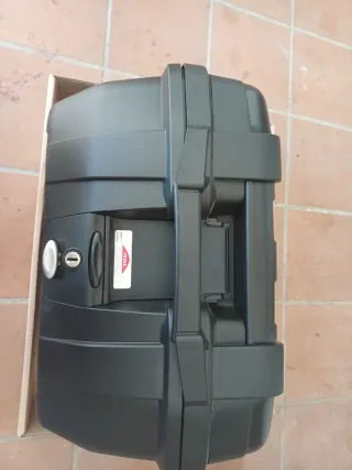 Topcase Givi Negro