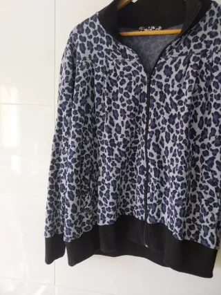 Chaqueta Leopardo Talla 52