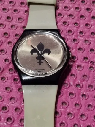 Reloj Swatch Negro y Plateado