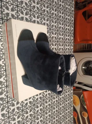 Botines de mujer negros y azules