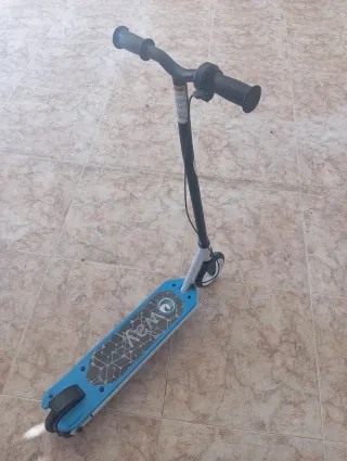 Patinete eléctrico infantil