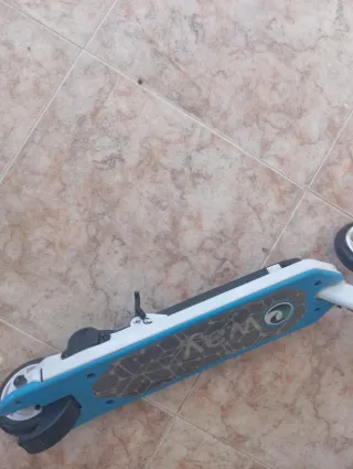 Patinete eléctrico infantil