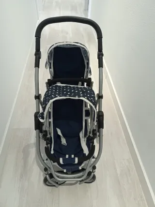 Carrito de muñecas para gemelos