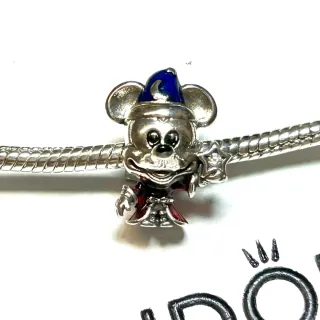 Charm Mickey el Mago Disney