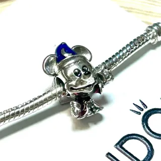 Charm Mickey el Mago Disney