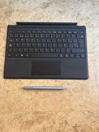Microsoft Surface Pro 7+Stylet Surface Pen+Teclado