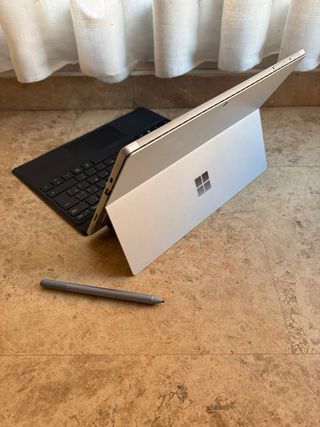 Microsoft Surface Pro 7+Stylet Surface Pen+Teclado