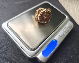 Anillo oro medusa Versace