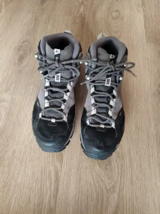 Botas de montaña hombre