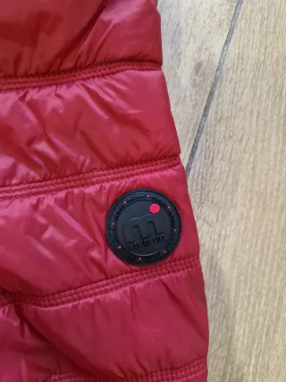 Giacca Mistral rossa con cappuccio