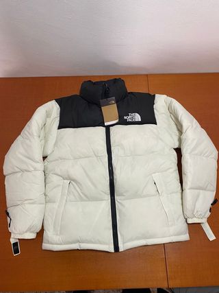 Chaqueta The North Face Negra y Blanca