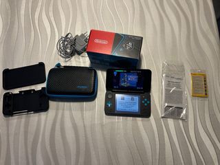 Nintendo 2DS XL Nero e Turchese