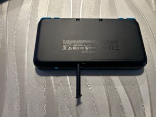 Nintendo 2DS XL Nero e Turchese