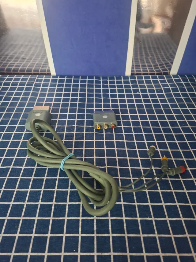 XBOX360 ORIGINAL CABLE TV.