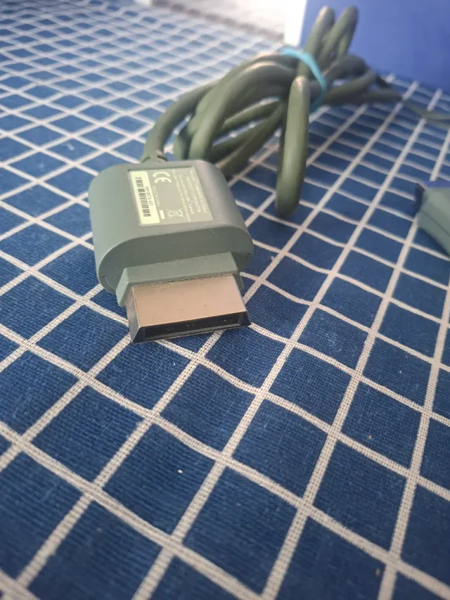 XBOX360 ORIGINAL CABLE TV.