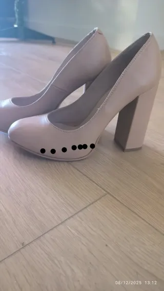 Zapatos de tacón rosas