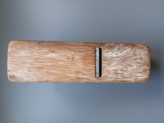 Cepillo antiguo carpintero