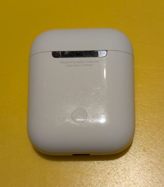 Apple AirPods 2 (Modello A2032)