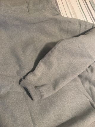 Sudadera Nike Solo Swoosh Gris