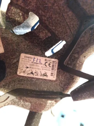 Cascos de niño azules  Dos unidades 5€