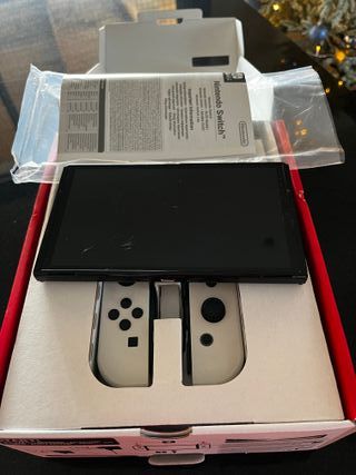 Nintendo Switch OLED Bianca