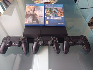 PS4 + 2 Mandos + 2 Juegos