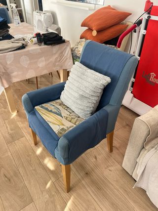 Pareja de butacas IKEA HENRIKSDAL en buen estado.