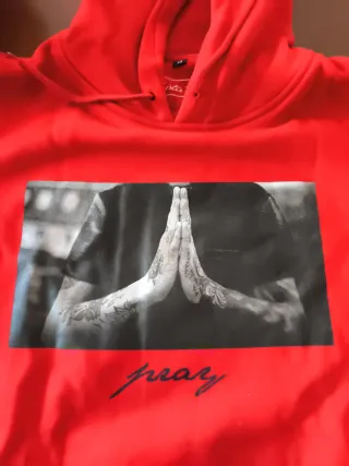 Sudadera con estampado Pray