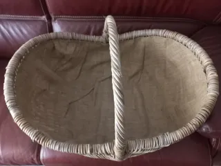 Cesta grande de mimbre