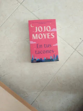Libro En tus tacones de Jojo Moyes