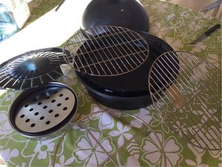 Barbecue portatile con accessori