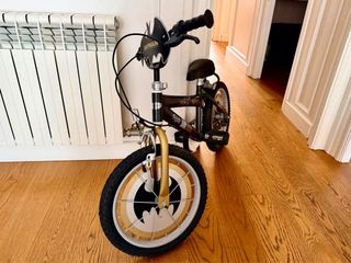 Bicicleta Batman Dark Knight partir de  3 a 6 años