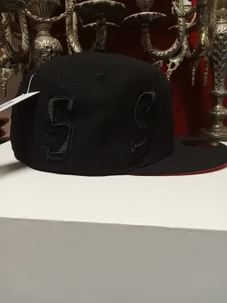 Gorra New Era 59Fifty Negra Supreme Talla 7.3/8