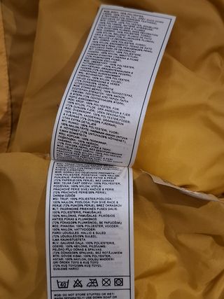 Chaleco Nike plumífero amarillo