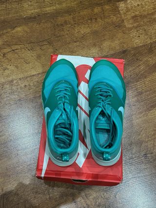 Nike Air Max Thea Talla 40.5 Mujer