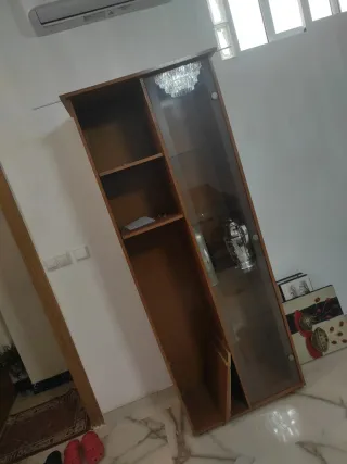 Vitrina de madera y cristal para regalo