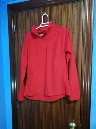 Polar rojo talla M