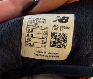 Zapatillas New Balance Clavos Rojas y Negras