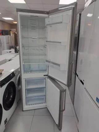 ♡NEVERA MARCA BOSCH 2,CM GARANTÍA + TRANSPORTE♡