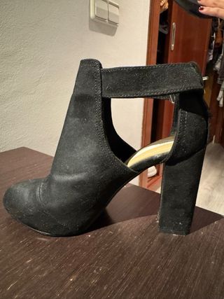 Botines Bershka Tacón Negro Talla 37
