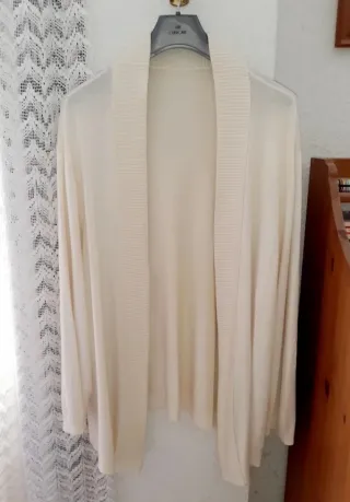 Lote 3 prendas de ropa. Ver descripción