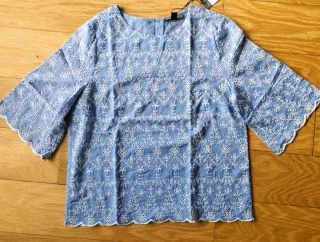 Blusa verano Primark azul bordada T.42