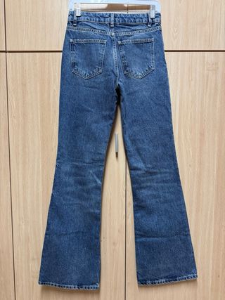 Vaqueros acampanados azules