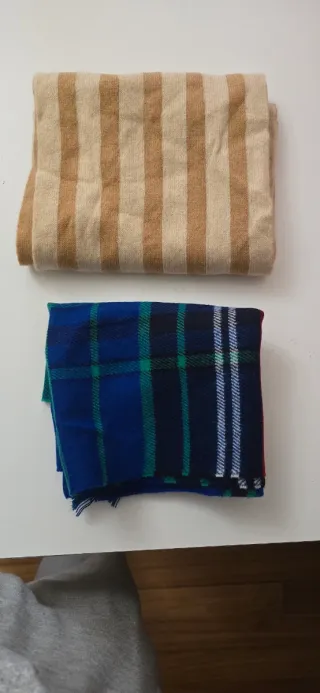 Bufandas de rayas y cuadros