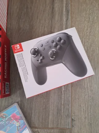 Nintendo Switch con accesorios